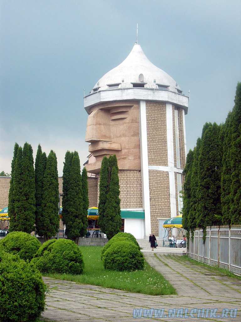 Город нальчик фото. Кабардино-Балкария Сосруко. Нальчик парк Сосруко. Гора Сосруко Нальчик. Достопримечательности Нальчика Сосруко.