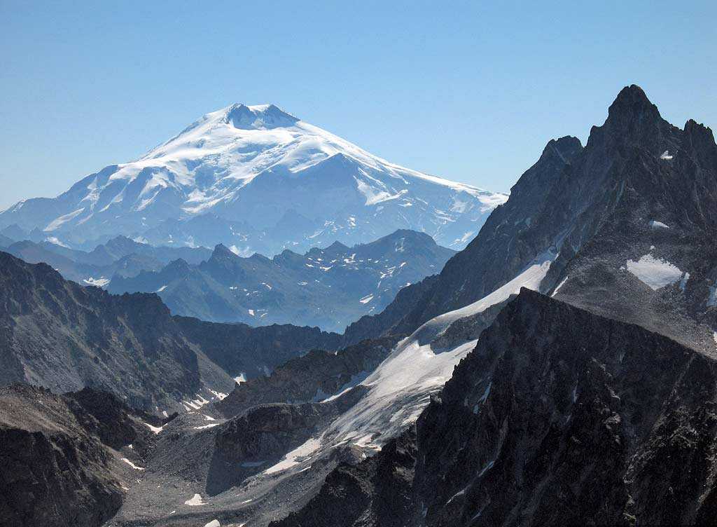 Эльбрус и горы центрального кавказа / национальный туризм