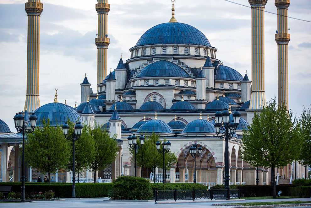 Сердце чечни - прекрасная мечеть в грозном