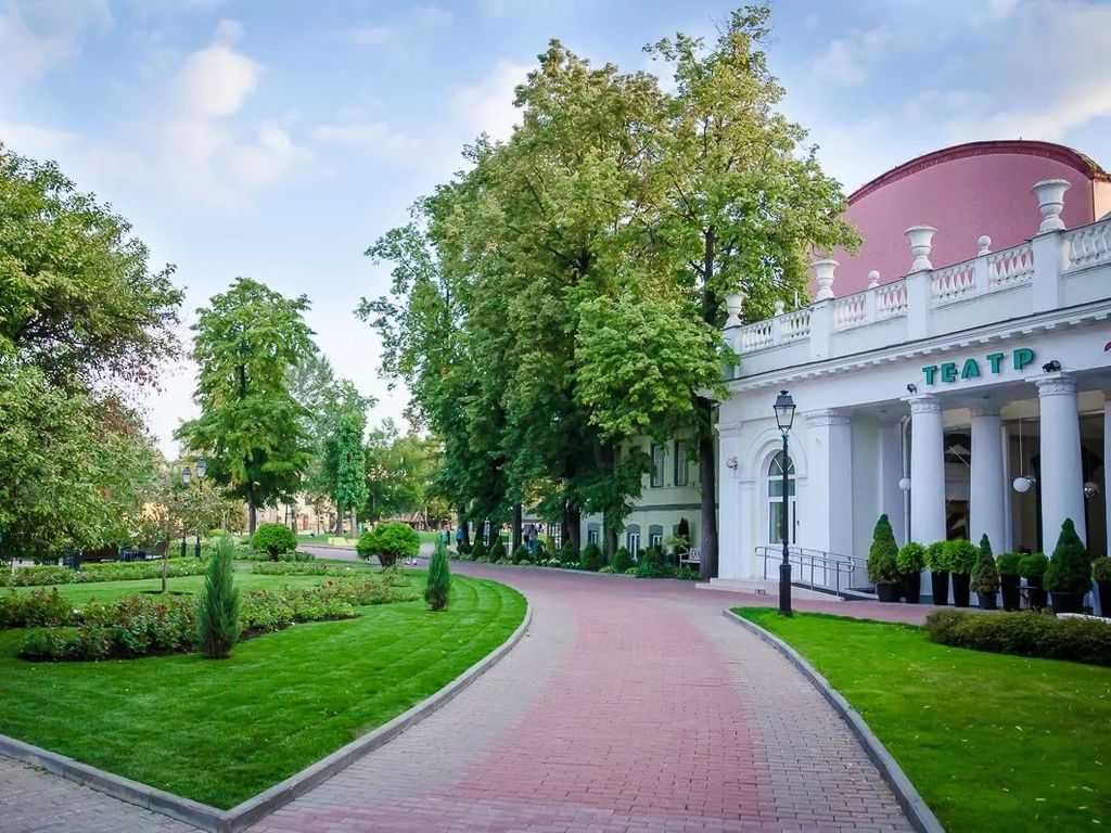 Сад эрмитаж в москве фото летом