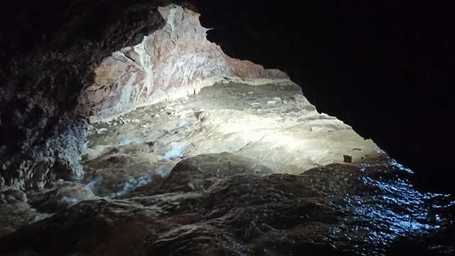Кизил-коба - красные пещеры в крыму: царство мрачное аида