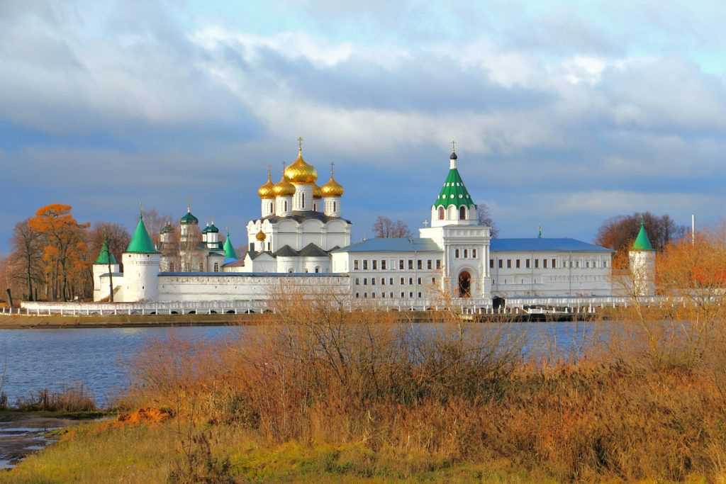 Ипатьевский монастырь, город кострома, россия.