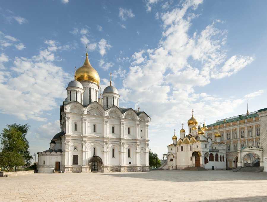 Благовещенский собор – древнейший храм московского кремля