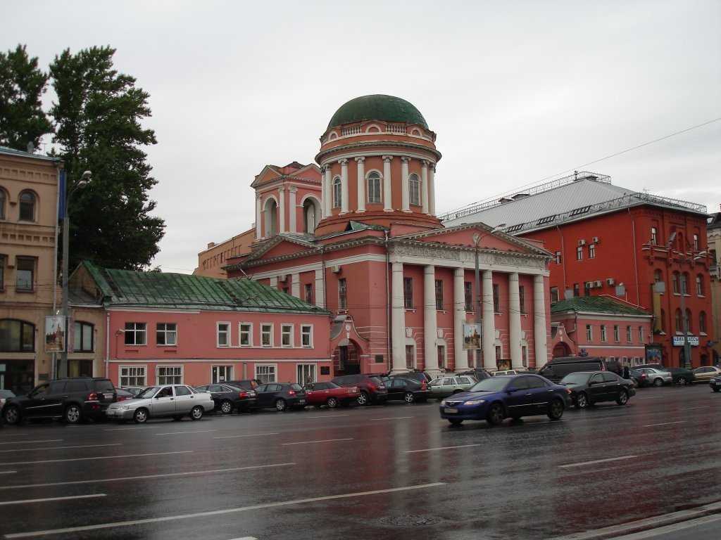 10 домов-музеев и квартир известных личностей в москве