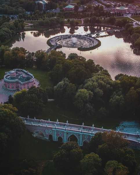 Царицыно: парк-достопримечательность в москве с дворцами 18 века
