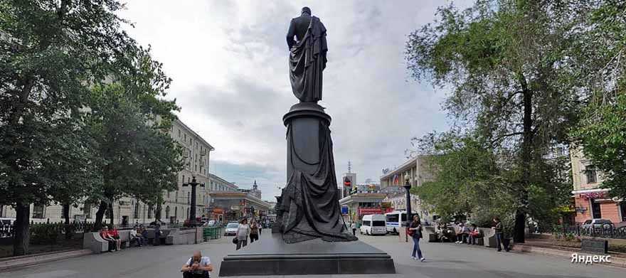 Памятник а.с. грибоедову в москве