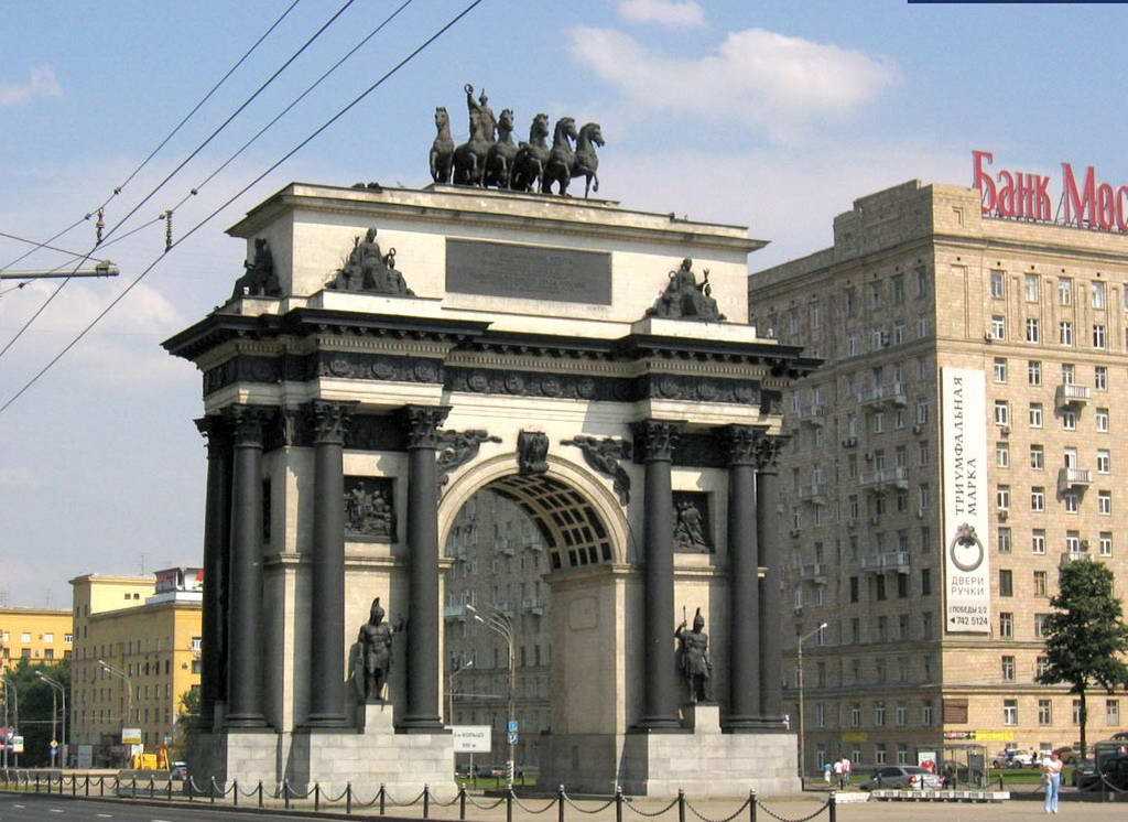 Триумфальная арка в москве на кутузовском проспекте. история, фото, где находится, описание, метро, отели