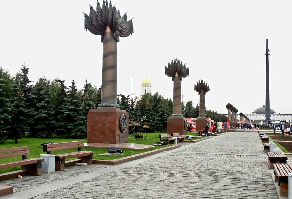Парк победы на поклонной горе: история знаменитых военных памятников