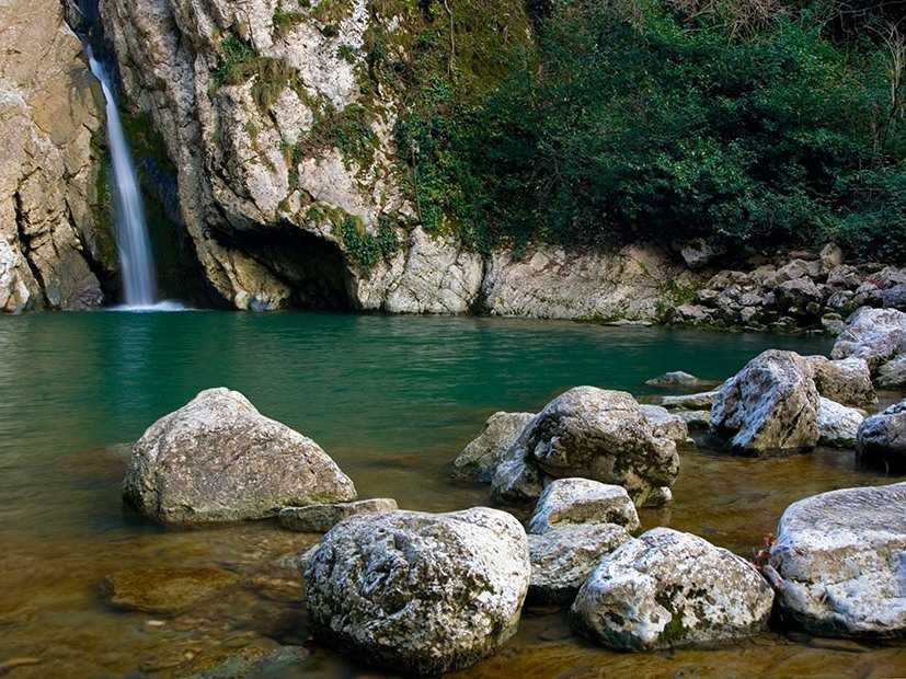 Интересное об агурских водопадах в сочи