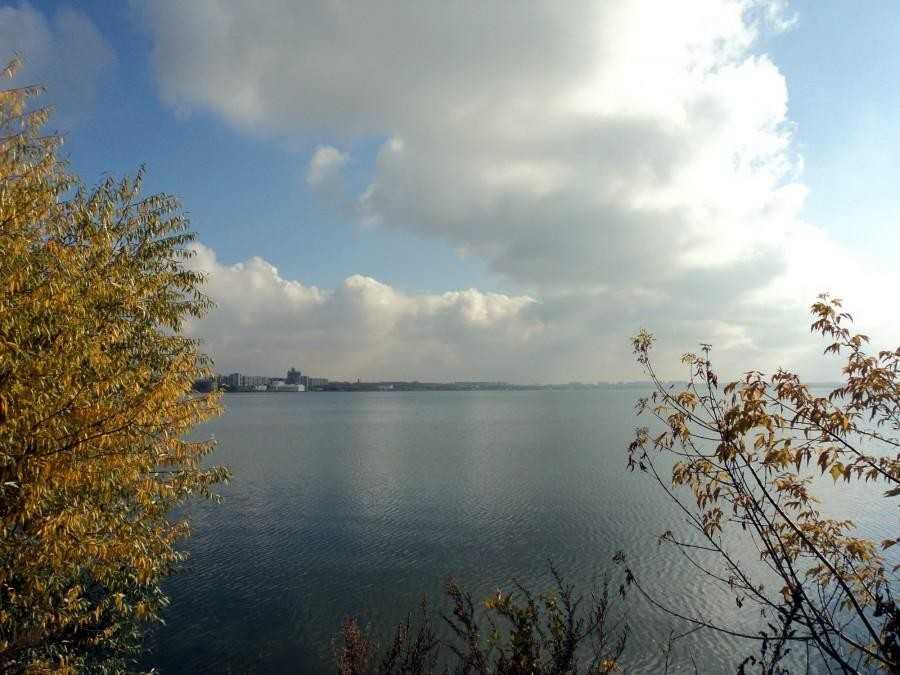 Озеро смолино