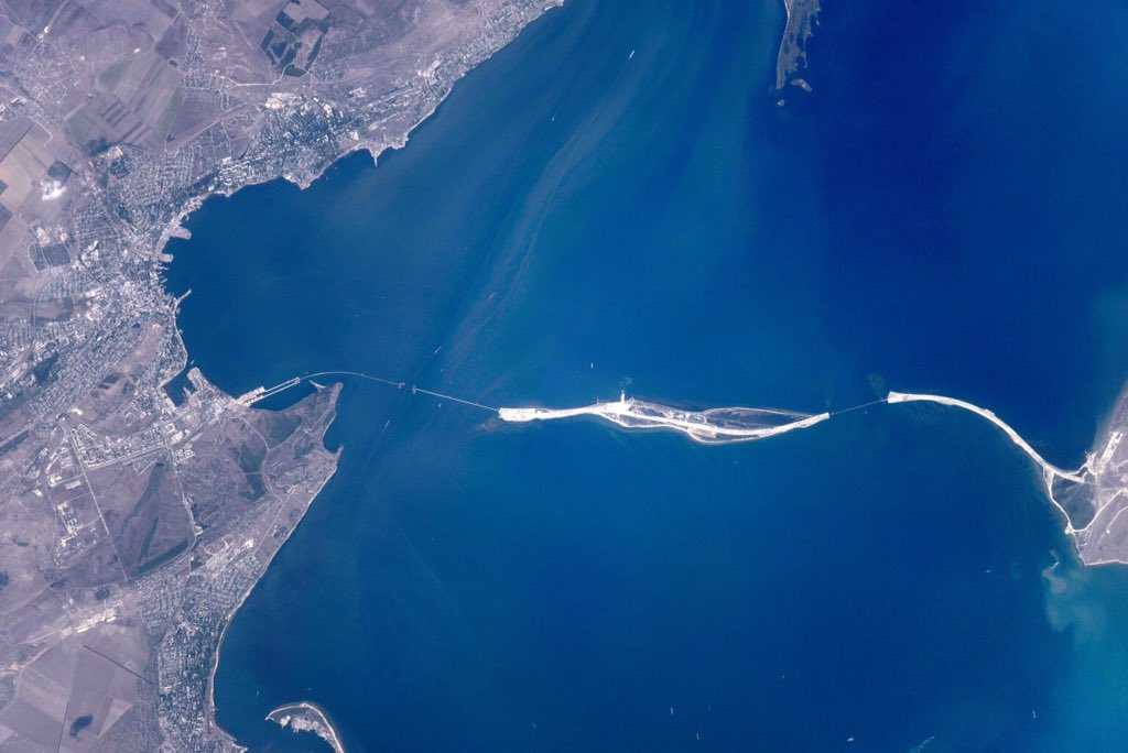 Фото крымского моста через керченский пролив