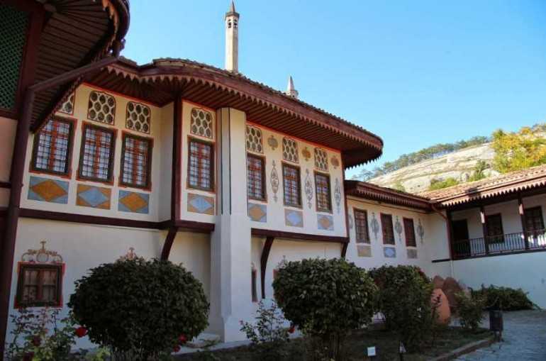 История и описание бахчисарайского дворца. ханский дворец в бахчисарае