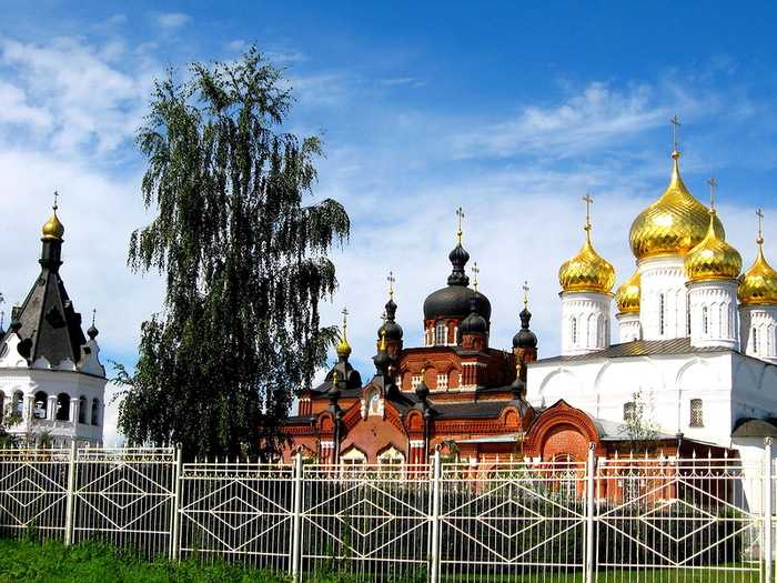 Ипатьевский монастырь в костроме: все факты истории основания до наших дней
