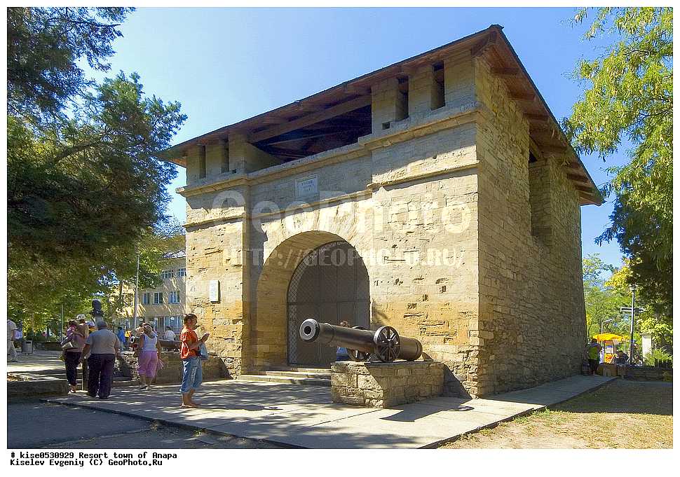 Русские ворота в анапе и турецкая крепость: фото, история, адрес