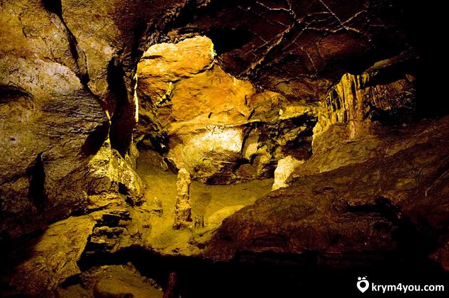 Красная пещера: легенды и факты