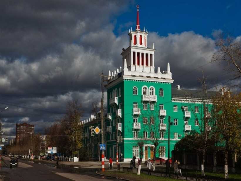 Площадь дзержинского — исторический и культурный центр города дзержинска