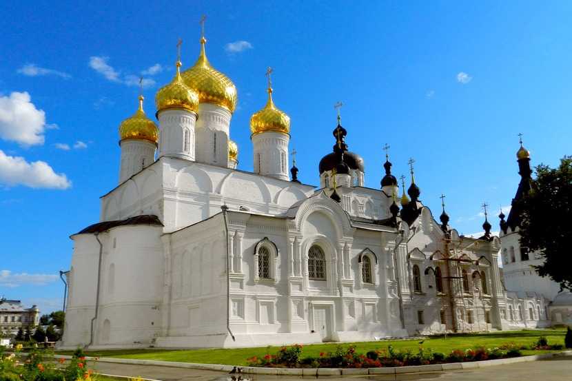 Богоявленский-анастасиин женский монастырь в костроме