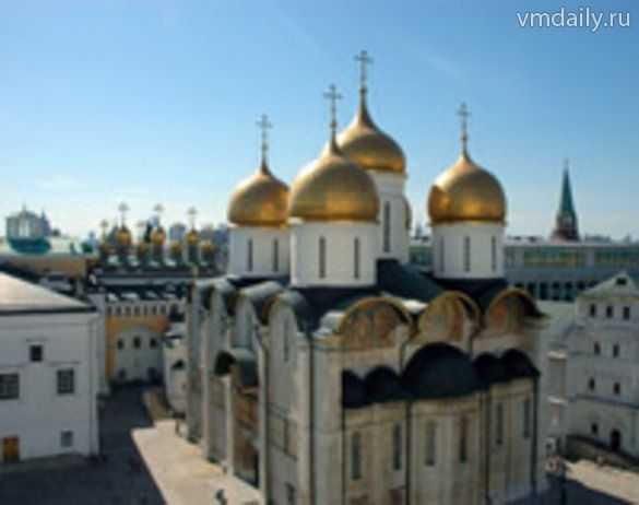 Что расположено на территории московского кремля: соборы и музеи