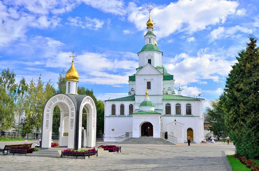 Фото данилова монастыря (17 фото)