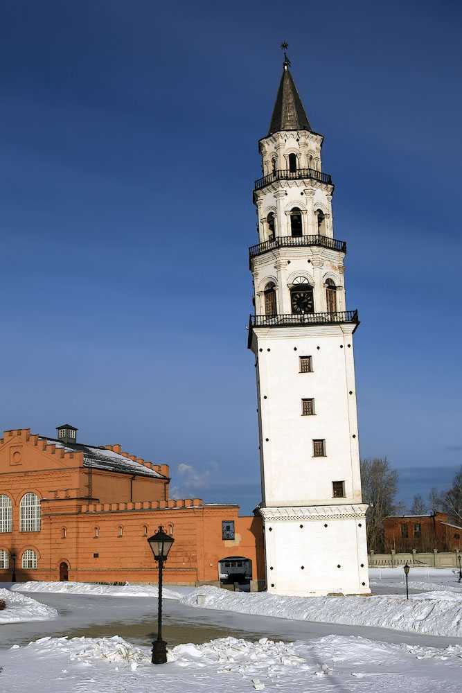 Невьянская наклонная башня - памятник архитектуры xviii века