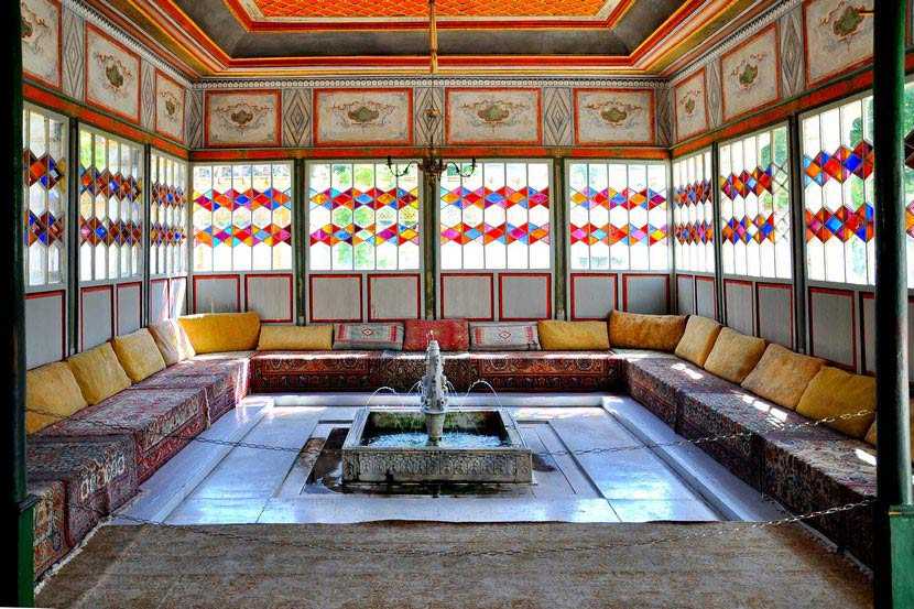 Ханский дворец в бахчисарае – дворец-сад, сохранивший тайны ханской династии гиреев