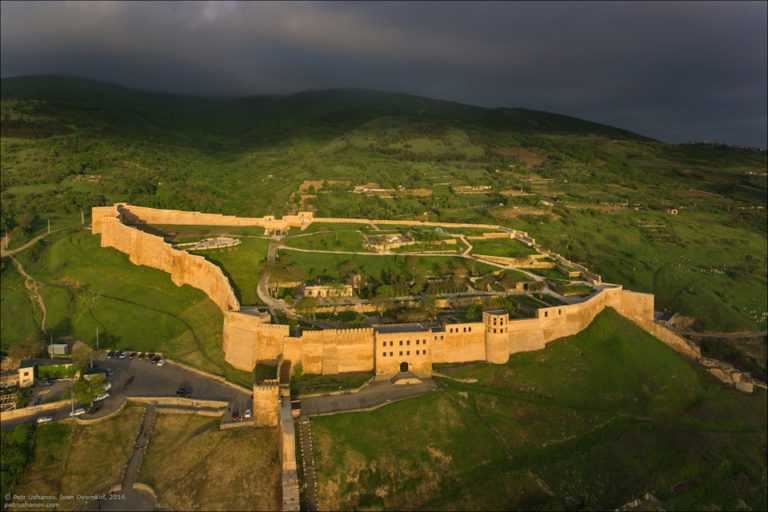 Крепость нарын-кала в дербенте: фото и видео, история и современность