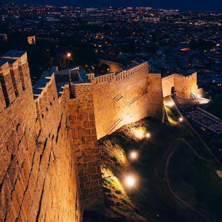 Крепость нарын-кала – музей разных эпох в дагестане