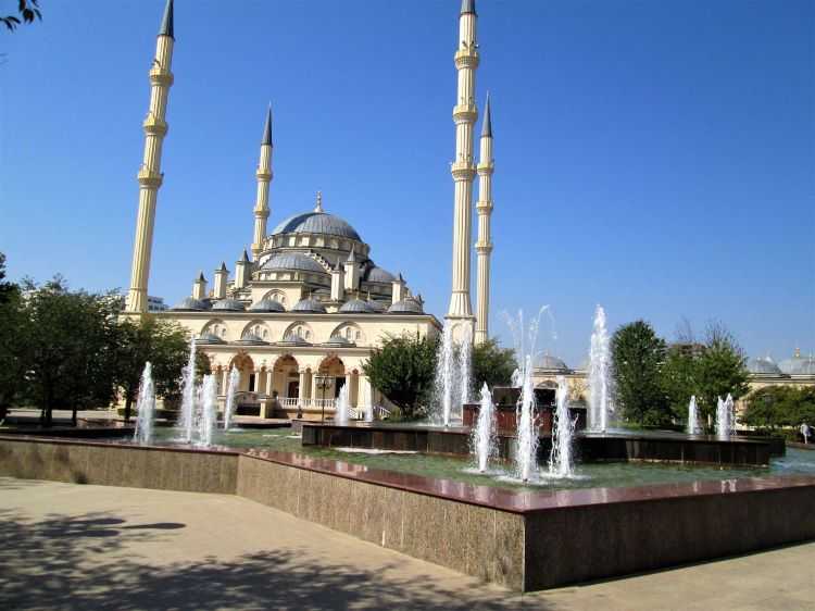 Сердце чечни - прекрасная мечеть в грозном