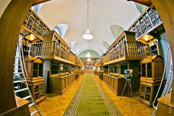 Фото Российской государственной библиотеки в Москве, Россия Большая галерея качественных и красивых фотографий Российской государственной библиотеки, которые Вы можете смотреть на нашем сайте