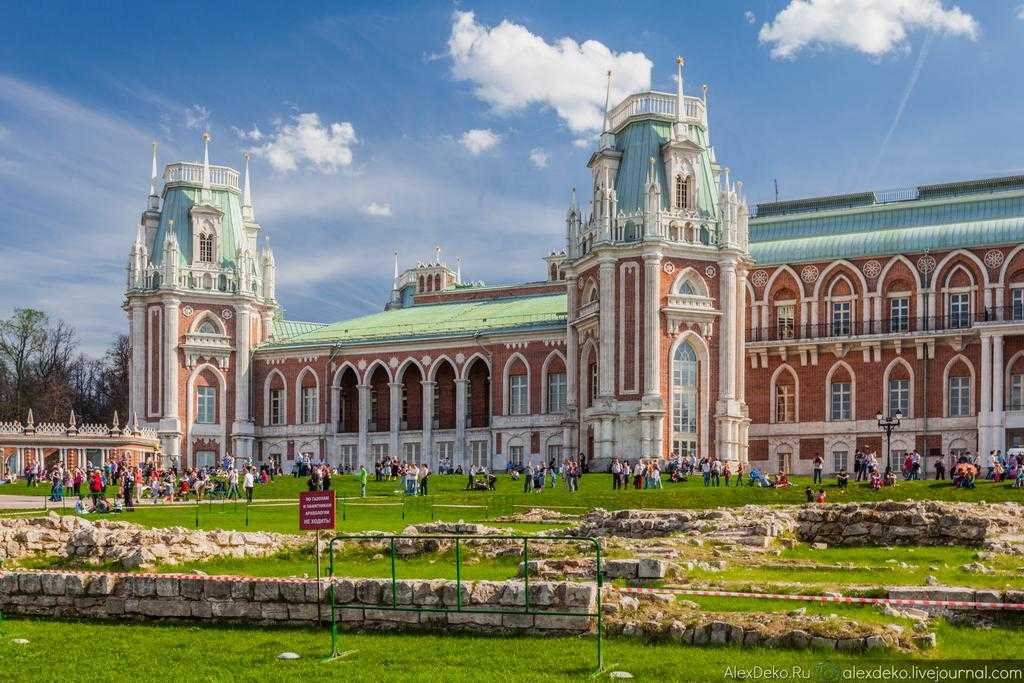 Фото Царицыно в Москве, Россия Большая галерея качественных и красивых фотографий Царицыно, которые Вы можете смотреть на нашем сайте