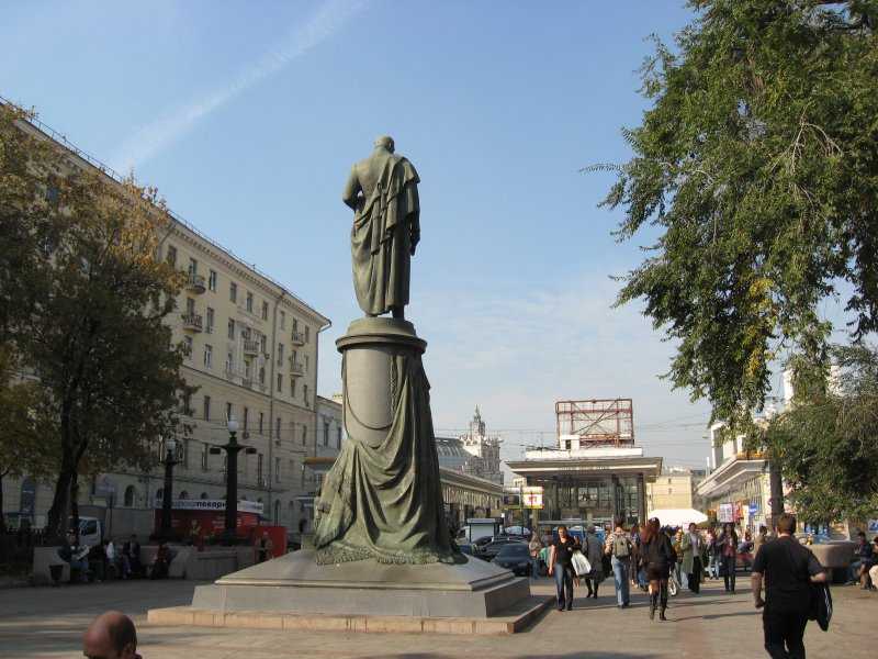 Топ 35 — памятники москвы